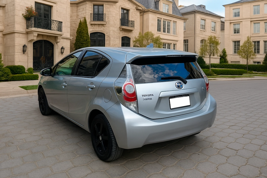 Vehiculo 2013 V2 - Juega y gana un Toyota Prius C año 2013